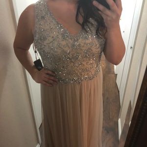 Adrianna Papell dress